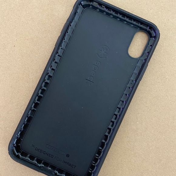 iphone xs max speck case - Picture 3 of 3